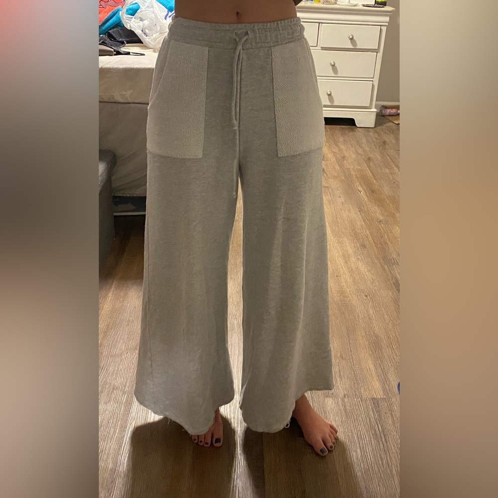 Bucket List High Waisted Oversized Flare Grey Sweat Pants w/ Pockets
